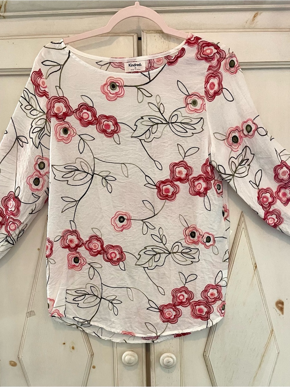 Anthropologie Kindred Women's Blouse Floral
Embroidered Size M